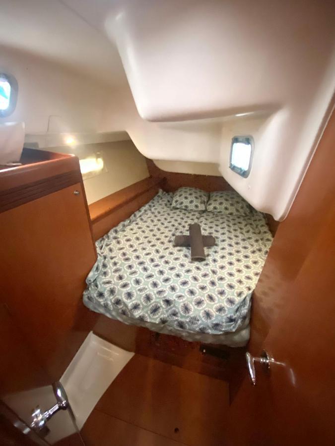 Experience A Bord A La Rochelle Sur Un Voilier Oceanis 40 * La Rochelle (Charente-Maritime)